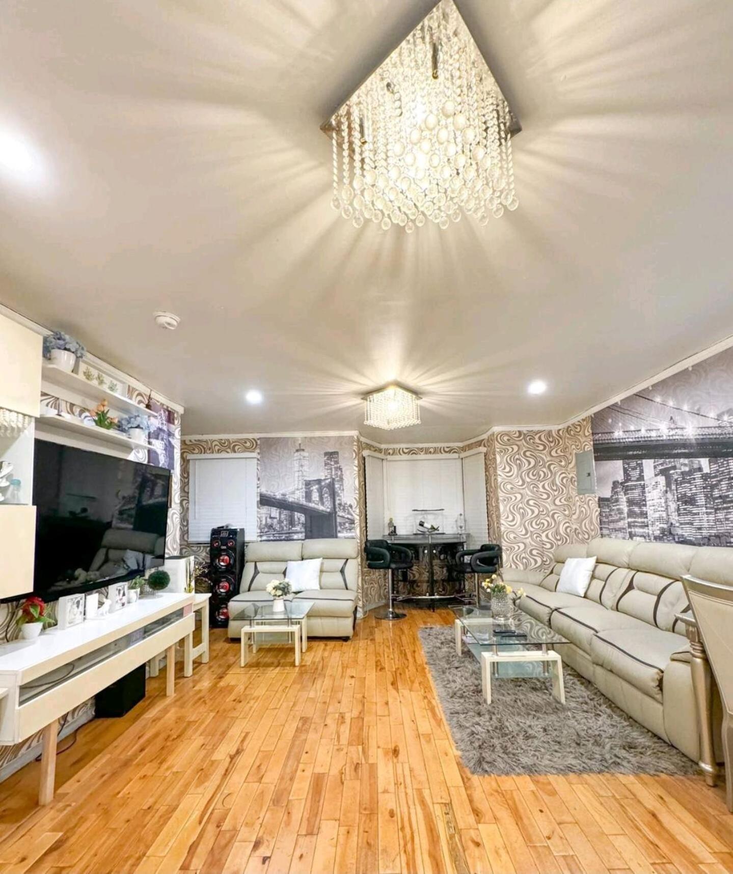 City's Prime Location Apartamento